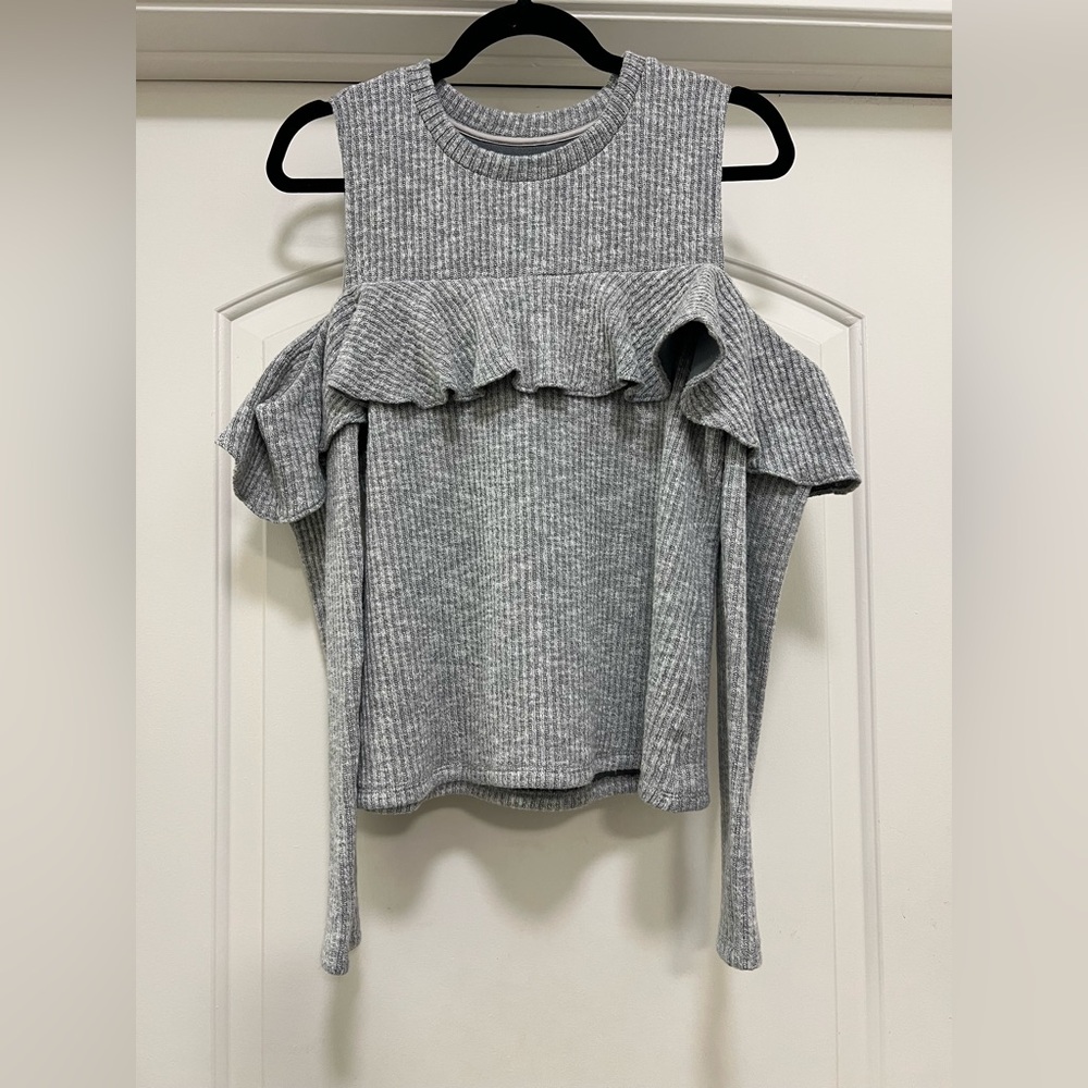 NWOT Saylor Ruffle Cold Shoulder Sweater - Picture 3 of 8